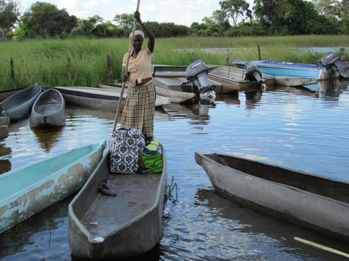 Kanuausflüge ins Okawango Delta